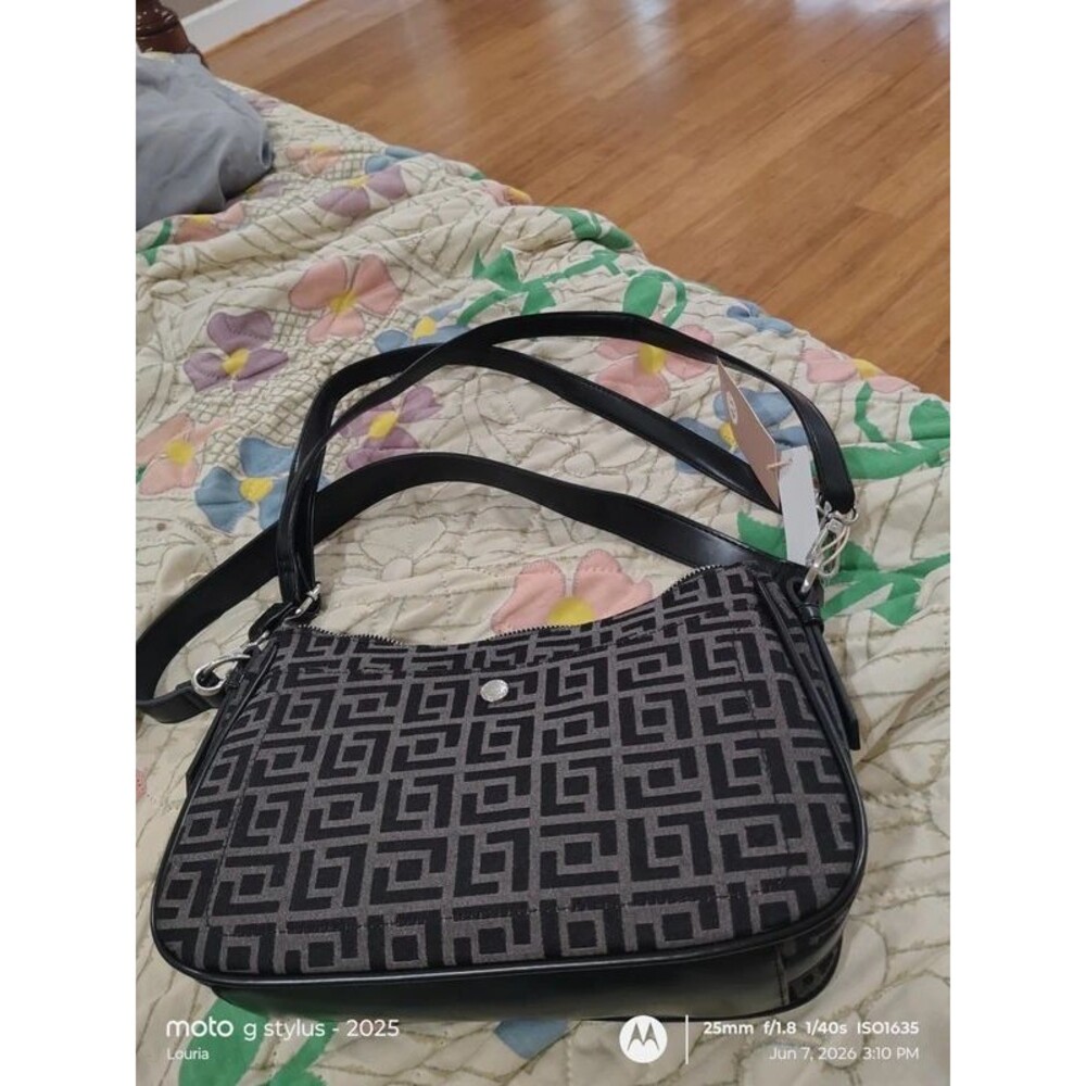 Cross body purse